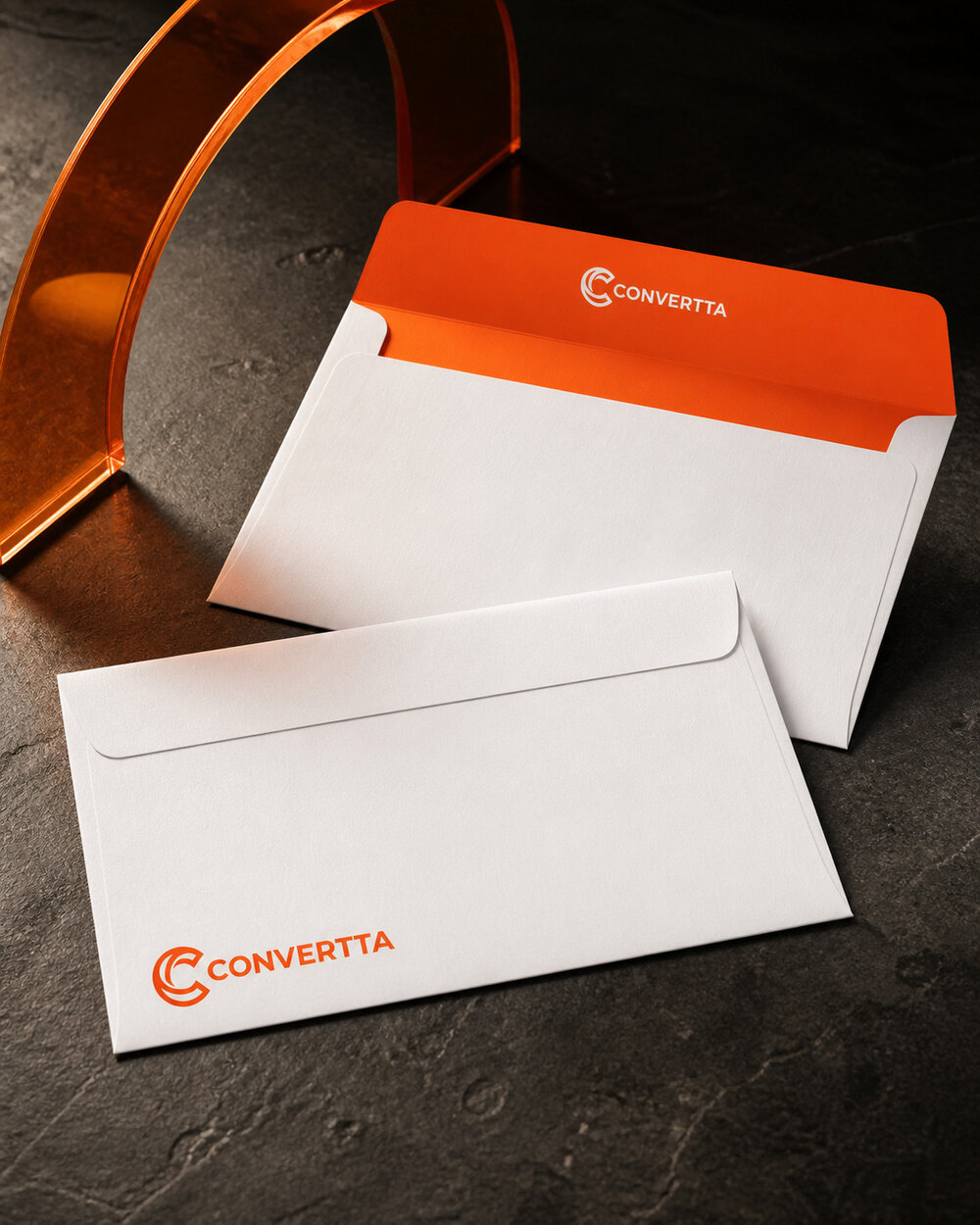 Envelope institucional